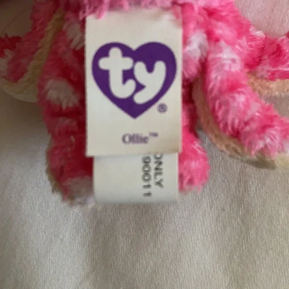 Mini Octopus Ty Keychain - Picture 2 of 3